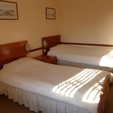 Tafarn Y Rhos Hotel Клангефни Екстериор снимка
