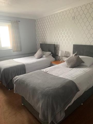 Tafarn Y Rhos Hotel Клангефни Екстериор снимка